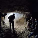 Éxito sin precedentes en La Sarga: El arte rupestre brilla bajo la luna de Alcoy