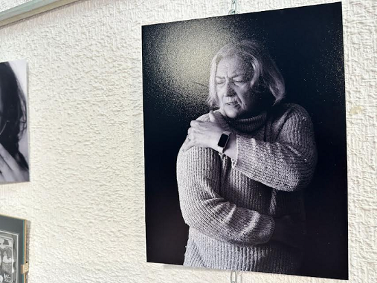 La exposición “Visibles” puede visitarse en la Biblioteca de El Campello hasta el 23 de marzo