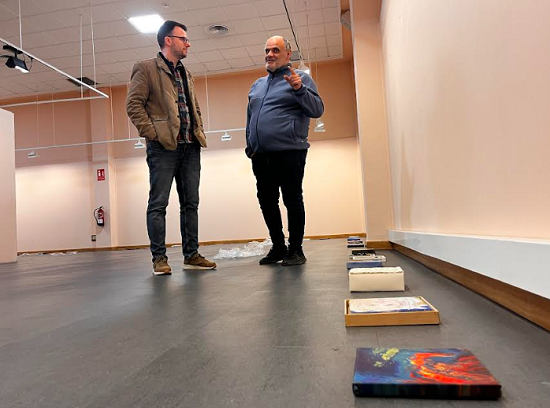 Nueva exposición de pintura “20 x 20” con obras de 100 artistas nacionales e internacionales en el Centro Cultural de Petrer