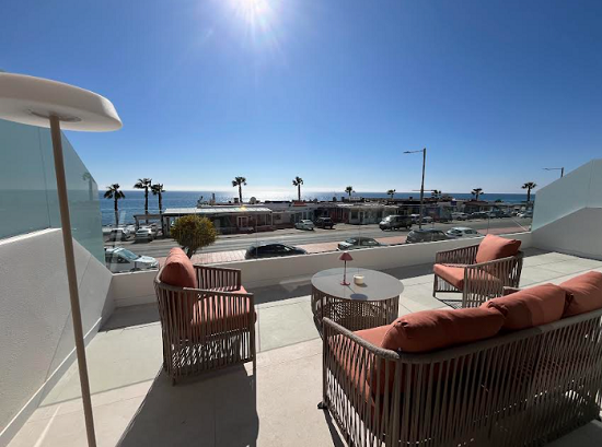 Santa Pola, Alicante y Elche lideran el ranking de municipios más felices de la provincia según el Spain Happy Index 2026