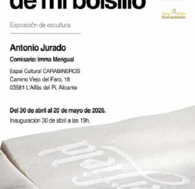 Este jueves se inauguró en l’Alfàs la exposición ‘El peso de mi bolsillo’ del escultor sevillano Antonio Jurado