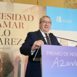 Pablo Álvarez desgrana la memoria, los afectos y el deseo en La necesidad de amar, Premio Azorín 2026