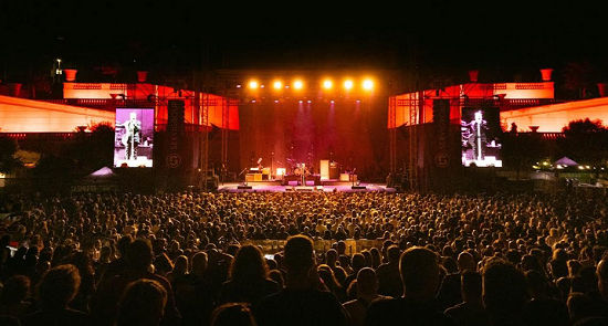 El Iberia Festival vuelve a reunir en Benidorm a leyendas del rock nacional con dos citas en 2026