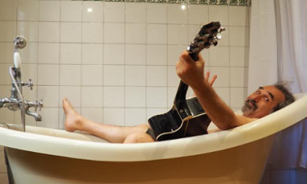 Sala Euterpe arranca la temporada de primavera en gran amb Daniel Higiénico, el doblet de Los Gandules i una Post Party musical de l’obra de teatre Constelaciones