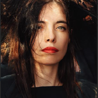 Más allá de Lolita: Luna Miguel reflexiona sobre las otras mujeres de Nabokov en el Aula de Cultura de Alicante