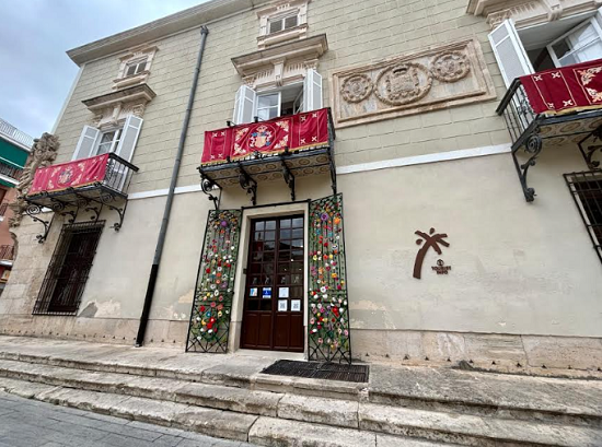 El ayuntamiento de Orihuela adjudica el suministro de un equipo de audioguias para visitas turisticas