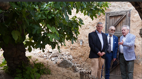 El Presidente del Consell Valencià de Cultura visita la Casa de Miguel Hernández y la Biblioteca Pública ‘Fernando de Loazes’