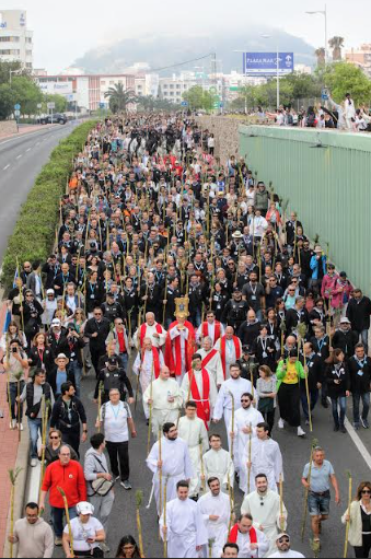 Unos 330.000 peregrinos dirigen sus miradas a la Santa Faz que este viernes será Bien de Interés Cultural Inmaterial