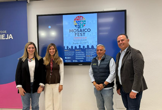Torrevieja celebra el ‘I Mosaico Fest’ para promover la convivencia intercultural
