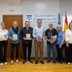 Ignacio Ramonet y Sandra Sarmiento visitan l’Alfàs con motivo de la publicación ‘Voces con Fidel’