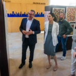 El Espai d’Art municipal acoge la exposición ‘Cho-kollages’ de Juana Martínez