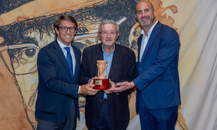 L’obra L’aviador de la República de Josep Palomero guanya el Premi Enric Valor de Novel·la en valencià de la Diputació