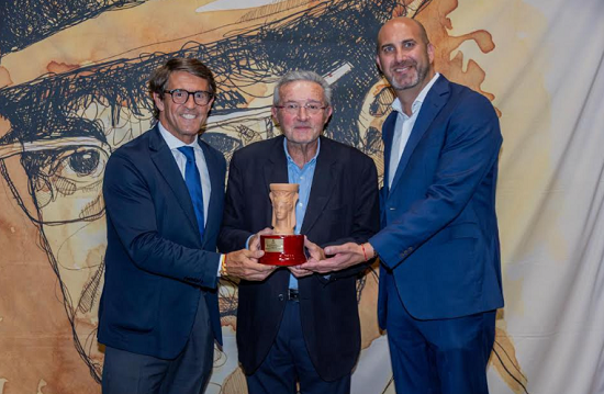 La obra L’aviador de la República de Josep Palomero gana el Premi Enric Valor de Novel·la en valencià de la Diputación