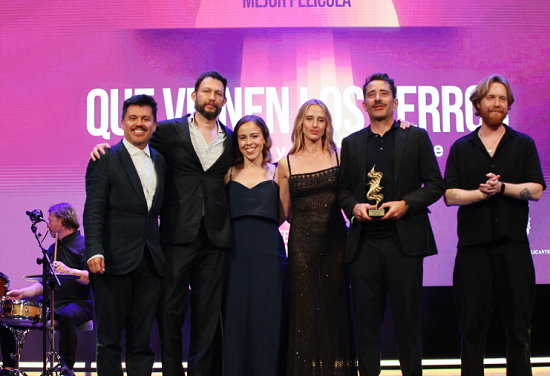 Que vienen los perros, Tesela de Oro del 23º Festival Internacional de Cine de Alicante