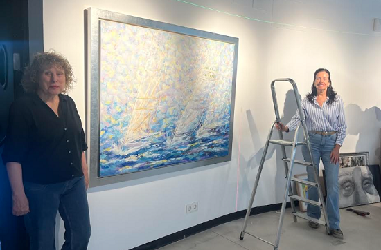 La UMH inaugura una muestra única de arte femenino con 50 obras