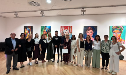 L’exposició “Dones que Inspiren” reuneix obres de 15 artistes a La Nucia