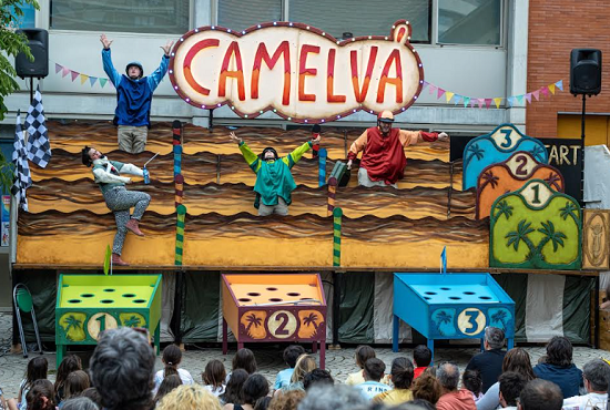 “Camelvá” un espectáculo interactivo para toda la familia en la Plaza del Teatro Chapí