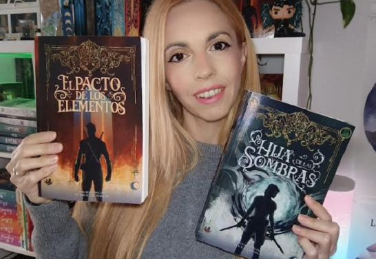 Petrer acoge la presentación de “El Legado de Anhoix”, tercer volumen de la trilogía fantástica de Zoraida Roncero