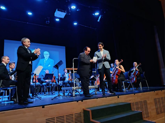 El maestro Enrique García Asensio director honorífico de la orquesta de Flautas Casanovas
