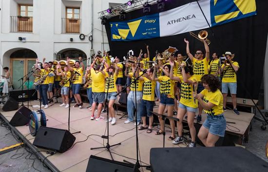 Villena es Música (VEM) cumple 10 años con más de 80 actuaciones en 12 escenarios en dos días de música gratuita por las calles de la ciudad