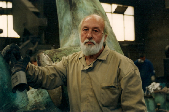 L’Alfàs conmemora el 25 aniversario del Ancla la escultura de Jorge Castro asentada en l’Albir