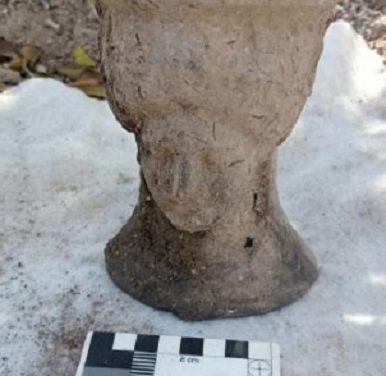 Descubren una necrópolis ibérica con numerosas armas y un pebetero de la diosa Tanit, que podría pertenecer a una élite guerrera