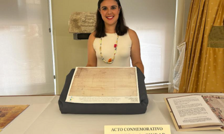 L’Arxiu Municipal d’Alacant mostra el títol de ciutat de 1490 i commemora el 750 aniversari de la mort de Jaume I