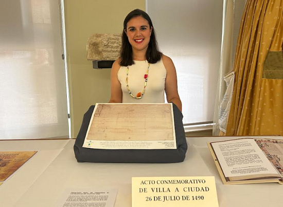 L’Arxiu Municipal d’Alacant mostra el títol de ciutat de 1490 i commemora el 750 aniversari de la mort de Jaume I