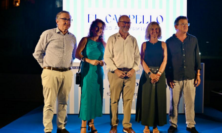 El Campello arranca los actos conmemorativos de su 125 aniversario con una exposición gráfica al aire libre sobre la mítica sala de fiestas “Gallo Rojo”