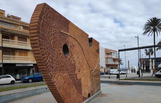 El Campello licita las obras de rehabilitación del conjunto escultórico y fuente del “Monumento al Pescador”, de Arcadi Blasco, por un montante de 400.000 euros