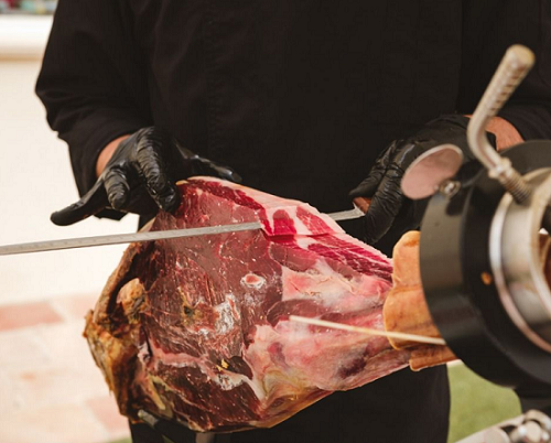 Alicante Gastronómica convoca ‘A Cuchillo’, la primera edición del Concurso Profesional de Corte de Jamón