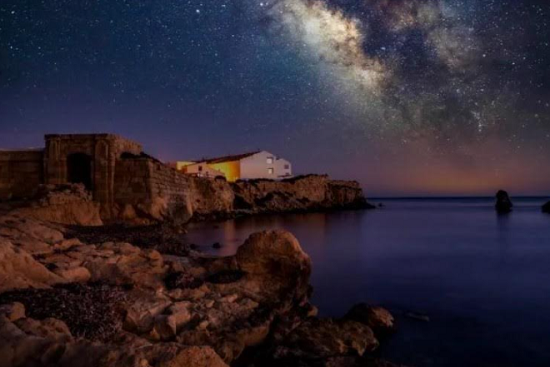 Alicante activa un dispositivo de seguridad para el eclipse solar en los castillos, Serra Grossa e Isla de Tabarca