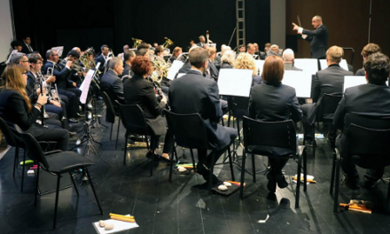 Benidorm subvenciona amb 45.000 euros les escoles de les tres bandes de música locals per la seua labor cultural i educativa
