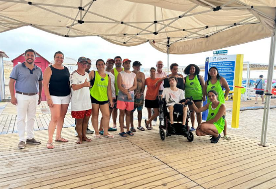 Encuentro familiar en el área lúdico-pedagógica para personas con discapacidad intelectual y sensorial de la playa de El Campello: “es un servicio extraordinario y necesario, en el que se siente la magia”