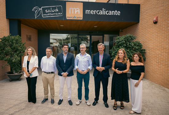 El ministro de Hacienda visita Mercalicante y conoce su papel estratégico dentro de la Red de Mercas