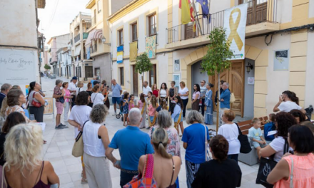 L’Alfàs del Pi acoge una nueva edición de ‘Balconades’ con 55 obras expuestas al aire libre