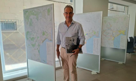Alicante expone la documentación y los planos del Plan General Estructural en Urbanismo para facilitar su consulta