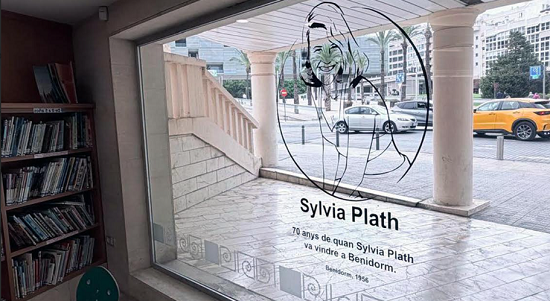 Benidorm programa una ruta para recorrer los lugares de la ciudad que inspiraron a Sylvia Plath