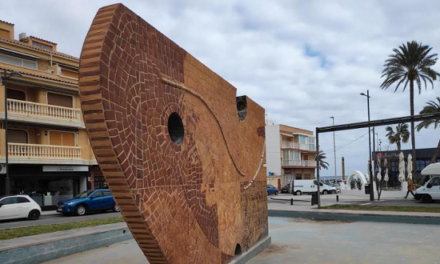 El Ayuntamiento de El Campello contrata a la firma “Nerco Infraestructuras” para la rehabilitación del conjunto escultórico y fuente del “Monumento al Pescador”