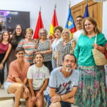 La segunda edición de ‘Documóvil’ se consolida en Elda con 21 participantes y la realización de tres cortometrajes centrados en el fomento de la igualdad y el diálogo intergeneracional