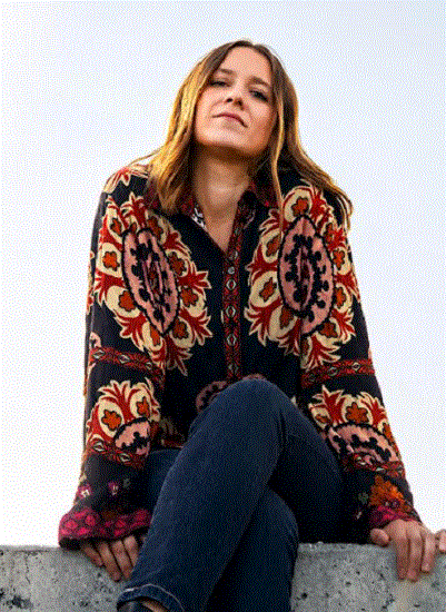 Nina, vocalista de Morgan, abre el nuevo curso del Instituto Juan Gil-Albert