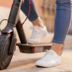 Renfe permitirá acceder con patinete eléctrico a sus trenes para facilitar la movilidad de la población