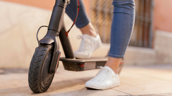 Renfe permitirá acceder con patinete eléctrico a sus trenes para facilitar la movilidad de la población