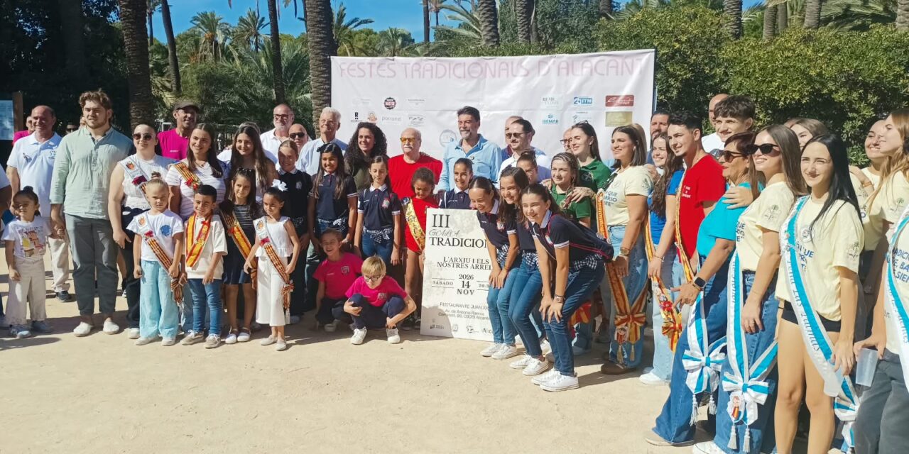 Barcala: “El Archivo Municipal de Alicante se ha convertido en el corazón de las fiestas tradicionales”
