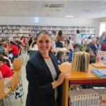 Más de 400 personas participan en la matinal de la “Biblioteca Viviente” en Alicante   