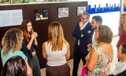 Carmen Álvarez expone ‘The Neighborhood’ en el Espai d’Art del Ayuntamiento de Benidorm
