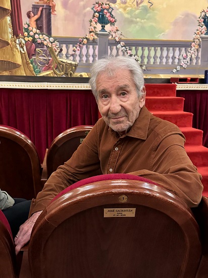 El Teatro Chapí de Villena homenajea la grandeza teatral de José Sacristán