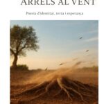 Dari Trives reivindica la memoria y la identidad alicantinas en su primer poemario, Arrels al vent